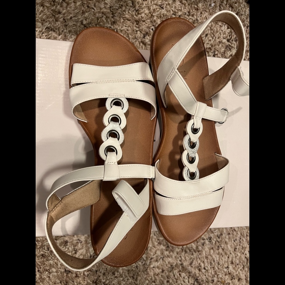 SOUL White Women Sandal, Size 10